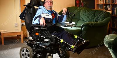 tekerlekli sandalyedeki adam filmleri